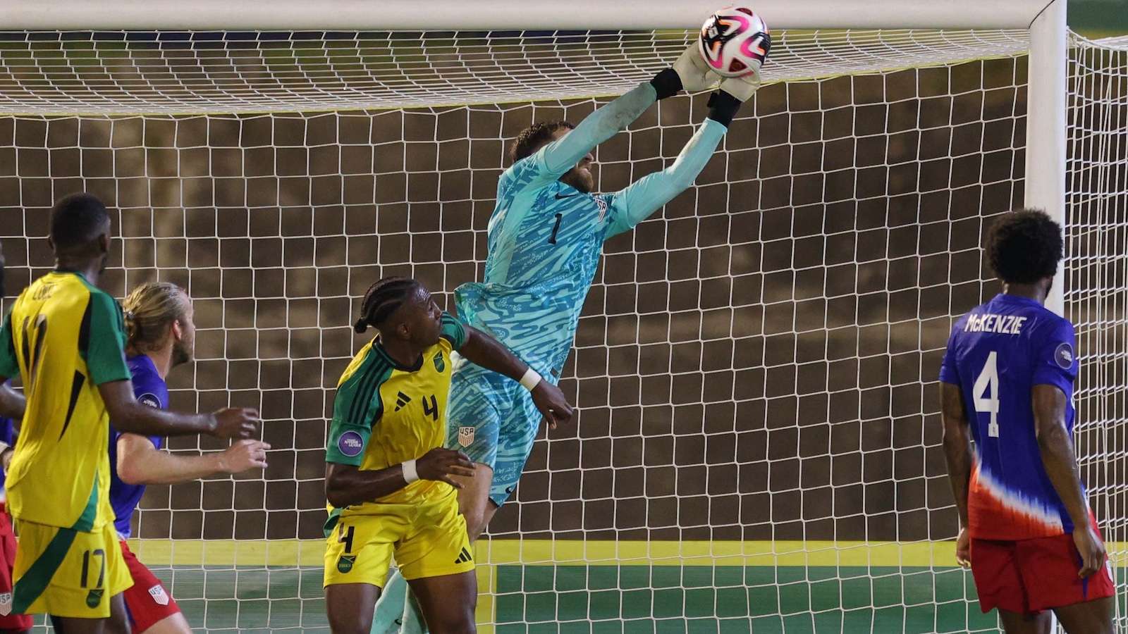 场上创造了 场上创造了